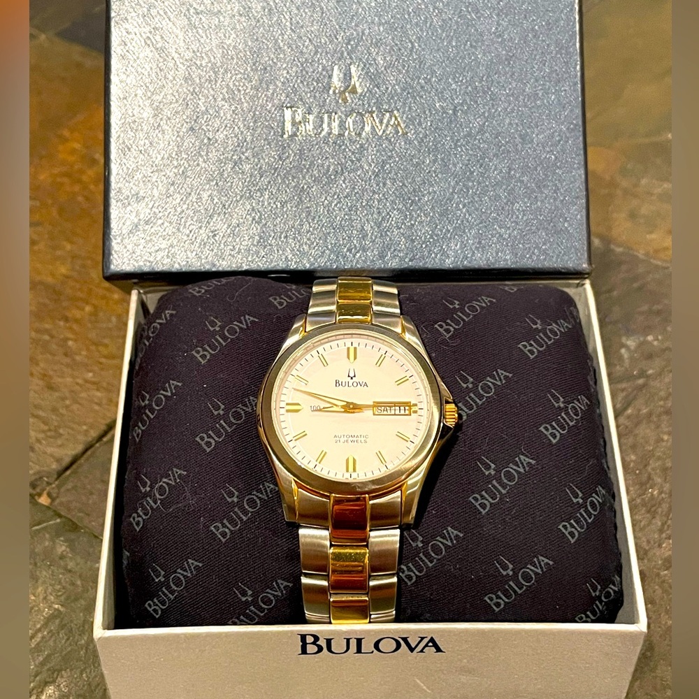 Bulova Automatic Mens Watch vintage 22 jewel two tone